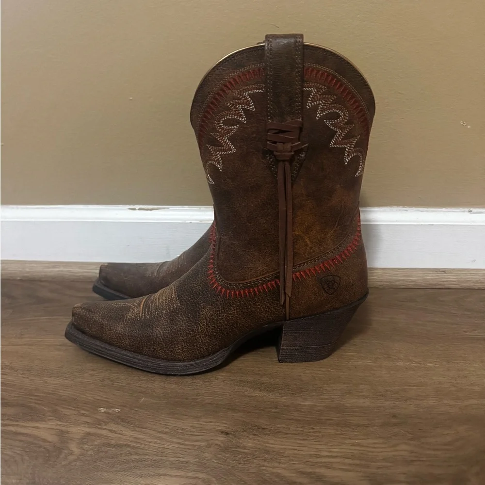 Ariat Brown Leather Western Heeled Boots with Red Stitching - Picture 1 of 5